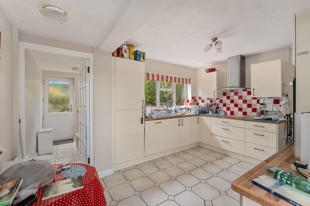 11 Uplands Rise Little Bourton